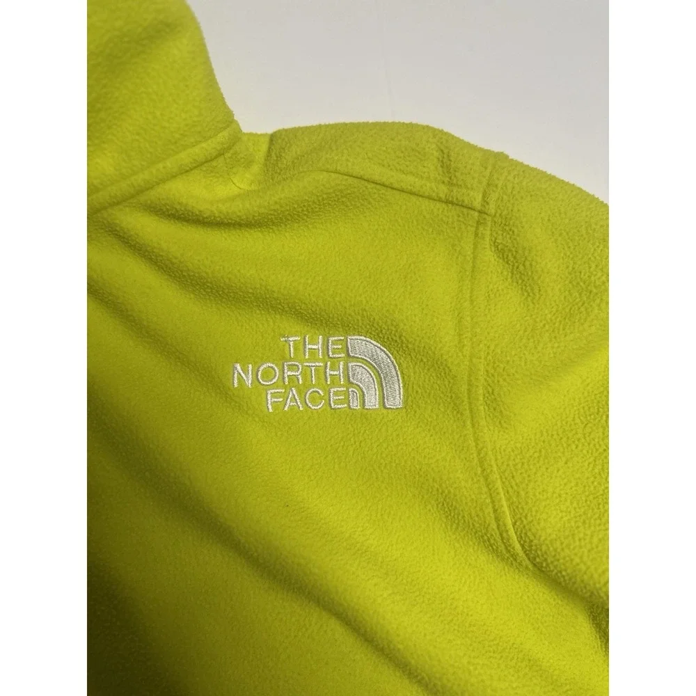 The North Face Men's L TKA Katka‎ Fleece 1/2 Zip Jacket. Sulpher Spring Green.